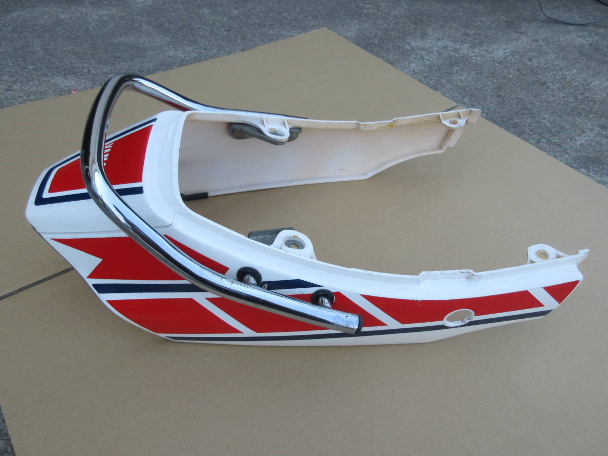 【中古】YAMAHA RZ250R（29L） テールカウル ストロボ おにぎり 2026年
