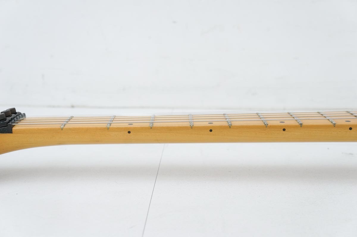 ジャンク品】FERNANDES フェルナンデス ホワイト エレキギター 9V電池