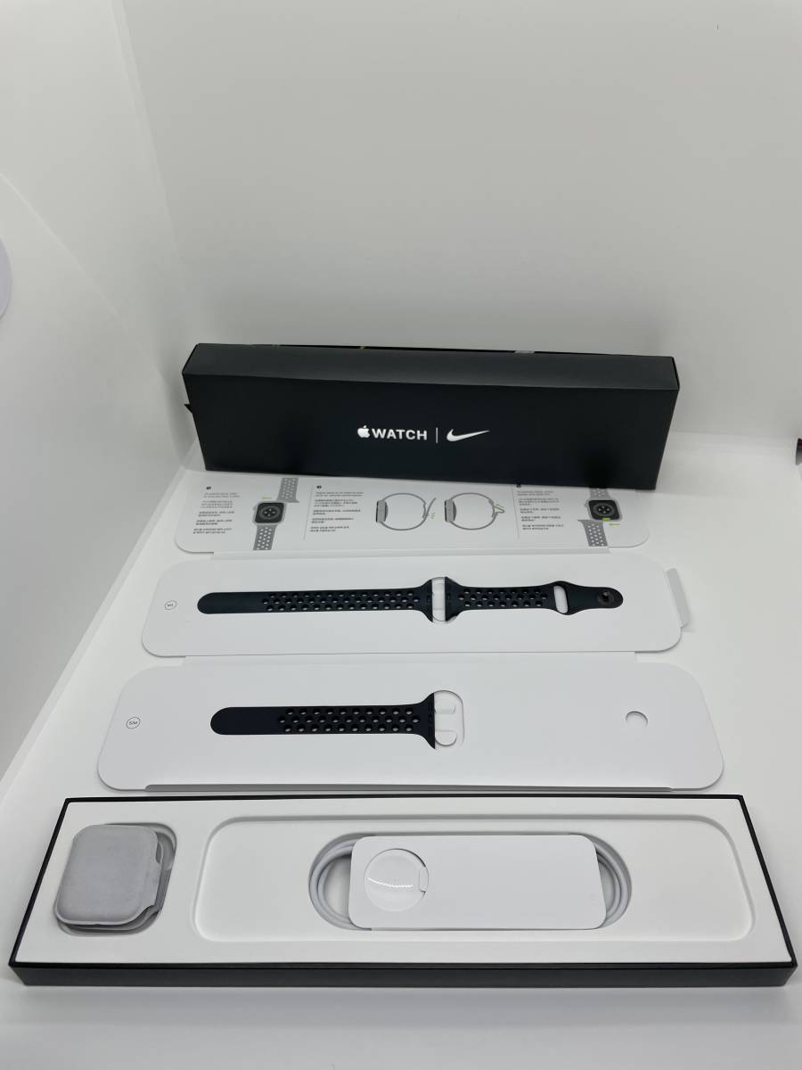 【送料無料】Apple Watch Nike Series6 40mm 付属品セット★ブラックNikeスポーツバンド★充電ケーブル★Apple純正★付属品のみ本体なし