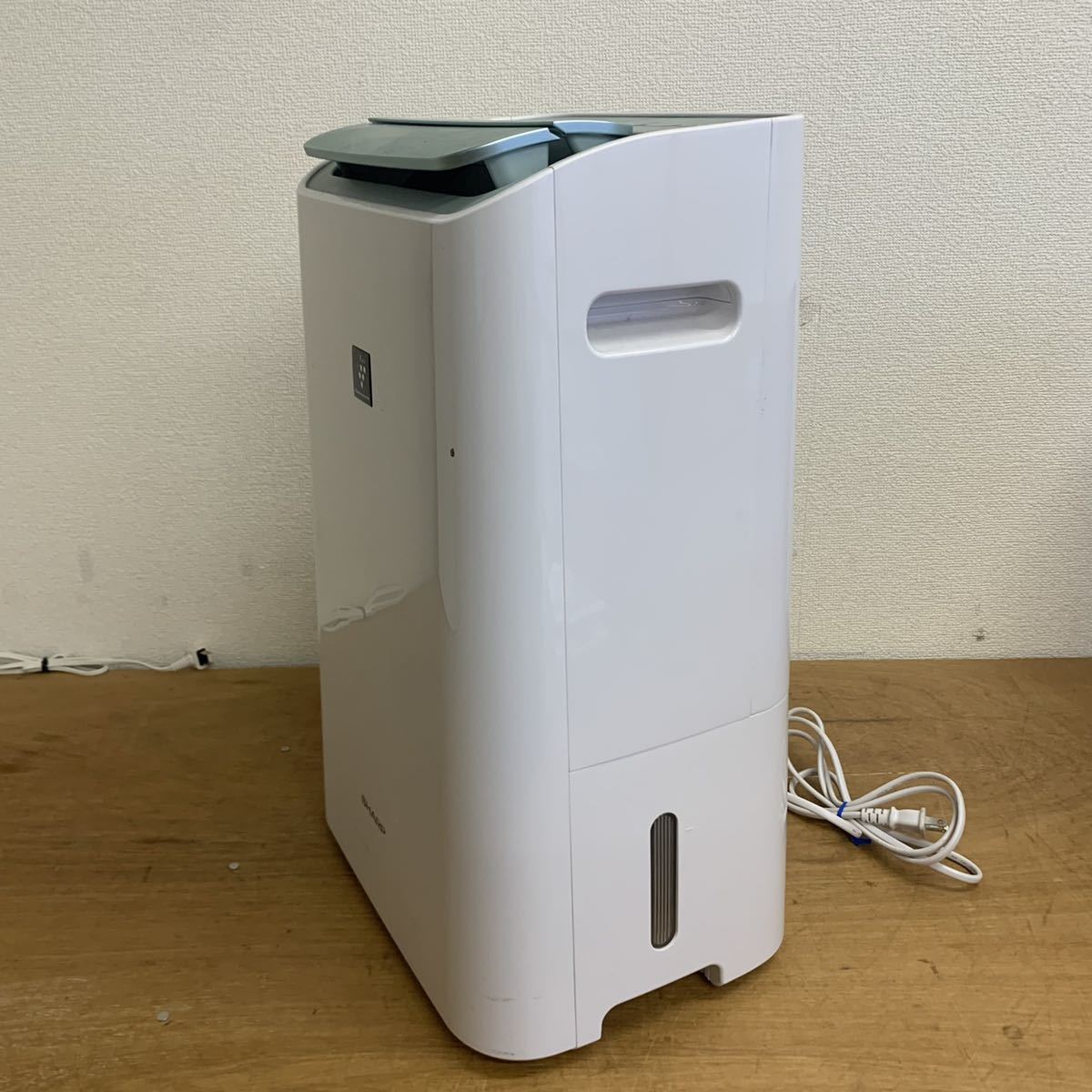 ジャンク SHARP CV-DF100-W 除湿空気清浄機 衣類乾燥 脱臭 除湿