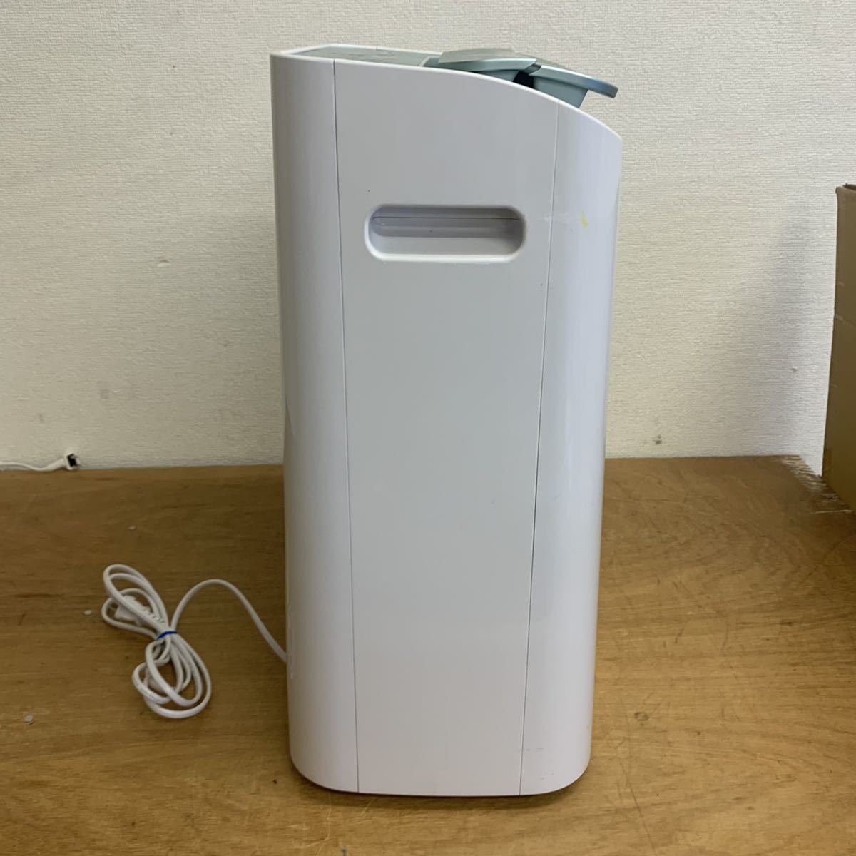 即決 送料無料 SHARP シャープ CV-DF100-W 空気清浄除湿機 シャープ CV