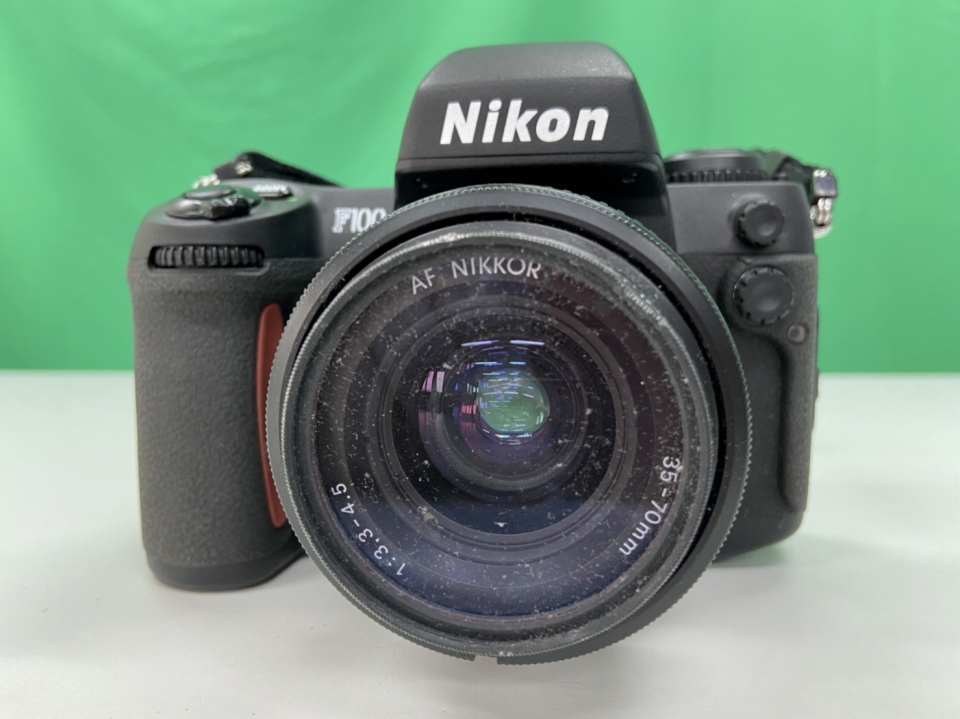 【全国無料，定番人気】 AA-005 Nikon F100 フィルム一眼レフカメラ 35-70mm 3.3-4.5(ニコン)｜売買されたオークション情報、yahooの商品情報をアーカイブ公開 - オークファン オートフォーカス