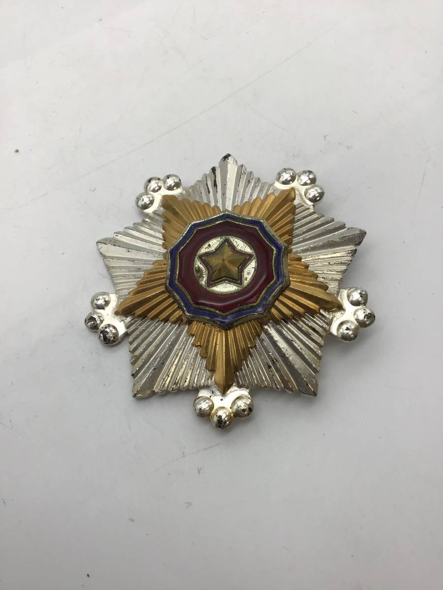 742 北朝鮮 (DPRK) 二級国旗勲章 2級 セカンドクラス 箱付き 略章