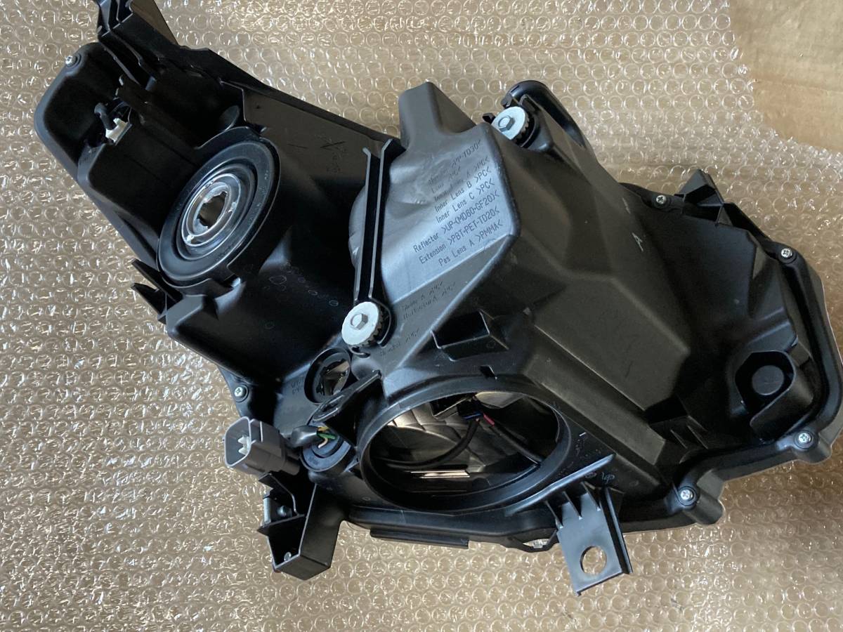 ダイハツ コペン GR LA400K ヘッドライト 純正 LED 左 KOITO100-69006 