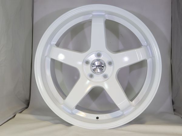 スタンスマジック9.5J×18W 100/5 +35 - 18インチ