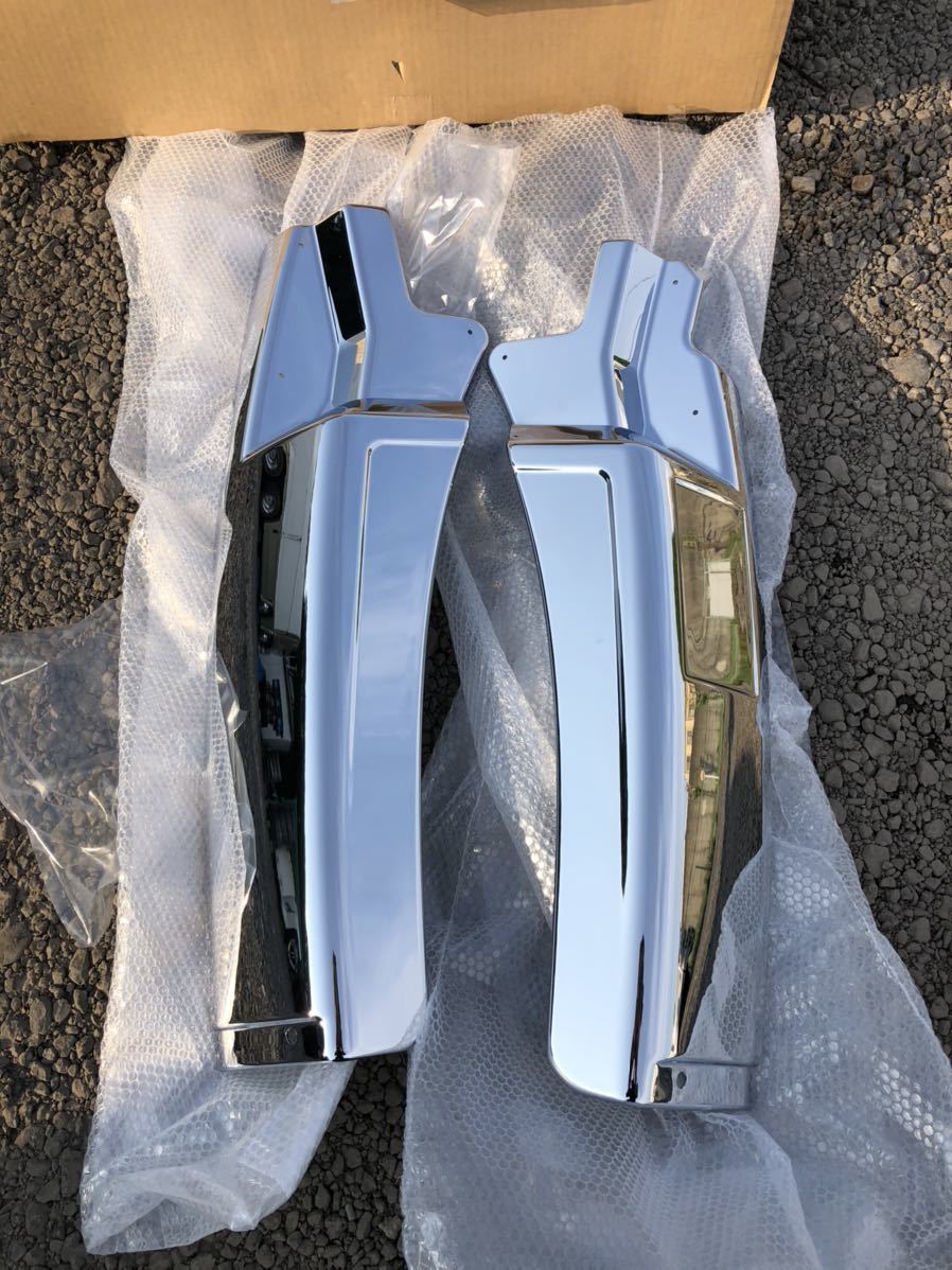 UD 新型 パーフェクト クオン 純正 メッキ マッドガードカバー 左右 