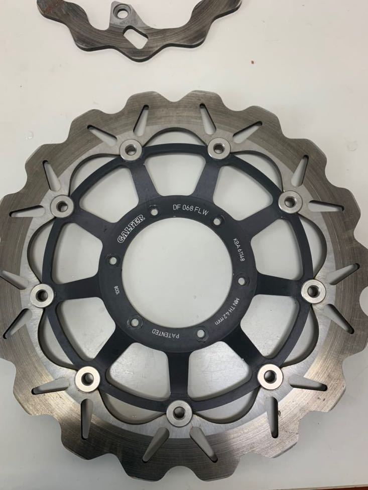 GALFER 前後ディスクローター CBR1000RR SC57用 中古品(ほぼ新品) GALFER CBR1000RR Galfer Rotors 08-16 激安！CBR1000RR用GALFER&frasl;ガルファー製ウェーブタイプリアブレーキディスク！SC59&frasl;2008～&frasl;NLR&frasl;HRC