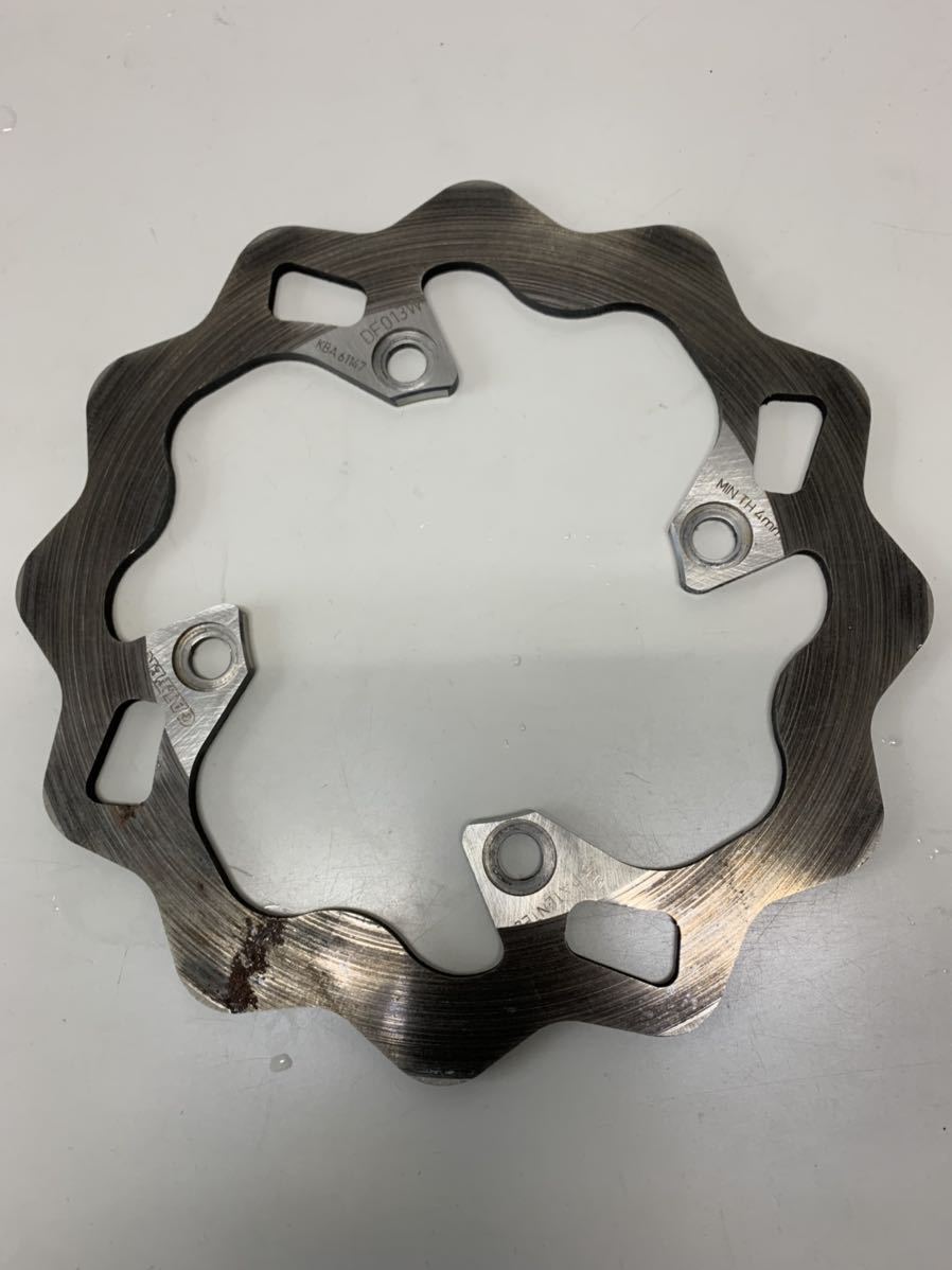 GALFER 前後ディスクローター CBR1000RR SC57用 中古品(ほぼ新品) GALFER CBR1000RR Galfer Rotors 08-16 激安！CBR1000RR用GALFER&frasl;ガルファー製ウェーブタイプリアブレーキディスク！SC59&frasl;2008～&frasl;NLR&frasl;HRC
