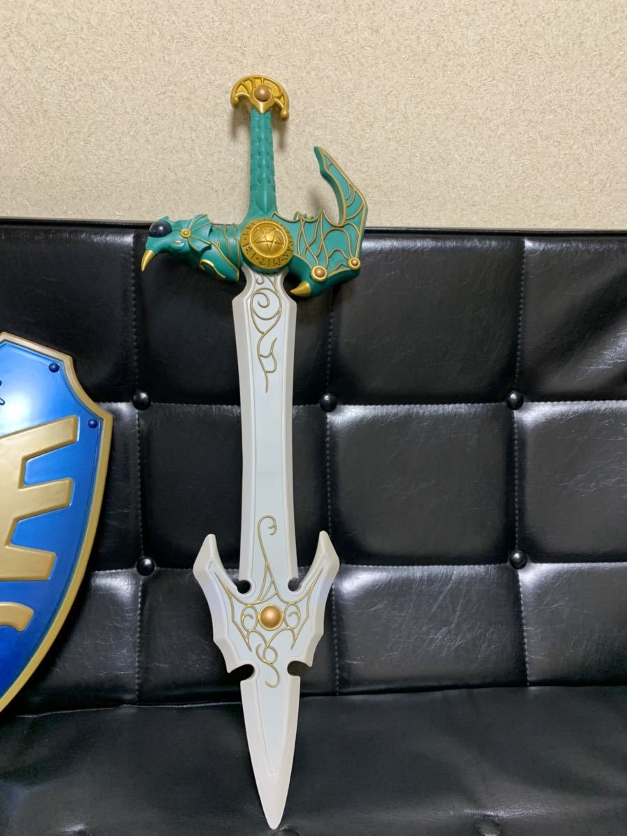 ドラクエ ロトの盾 ロトの剣 天空の剣 ドラゴンクエスト フィギュア