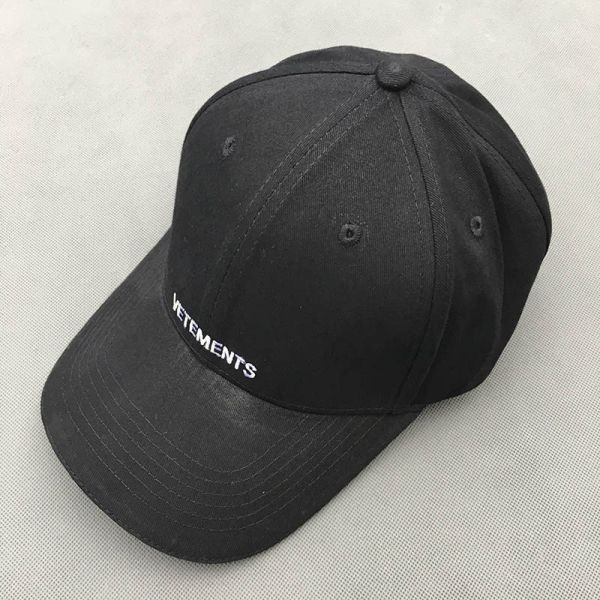 ▼Vetements キャップ 高品質 綿 男性 女性 刺繍 Vetements 帽子 ファッション 黒 野球帽 キャップ スケートボード キャップ VETEMENTS メルカリ VETEMENTS(ヴェトモン) キャップ(レディース 中古（帽子｜バッグ・小物・ブランド雑貨）の通販