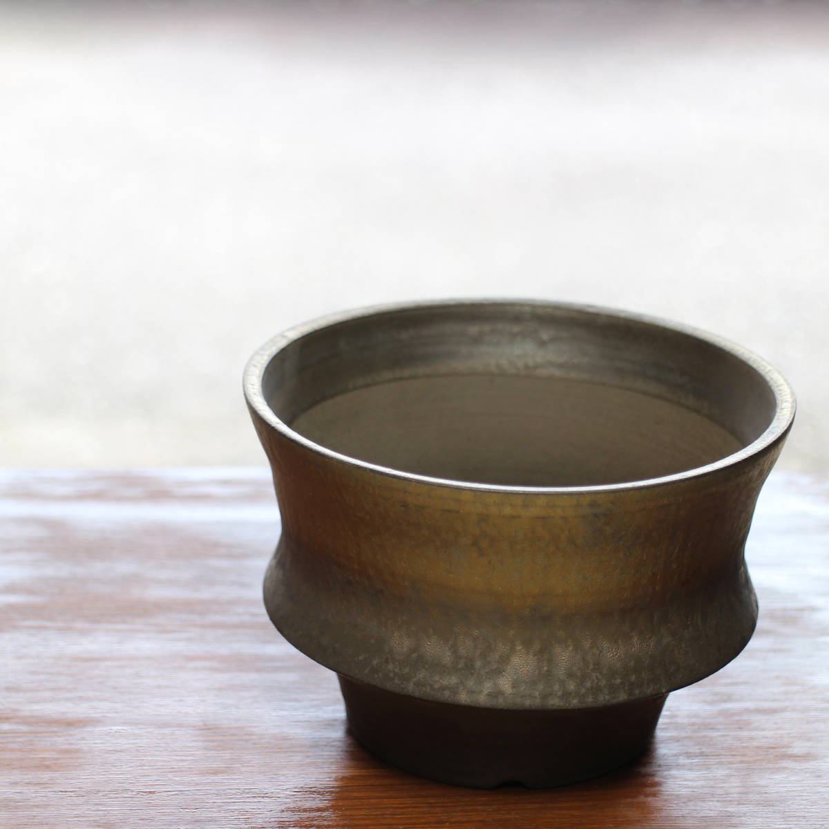 縁側陶房・陶器製植木鉢[金彩飛びカンナ]（アガベ・コーデックス用に