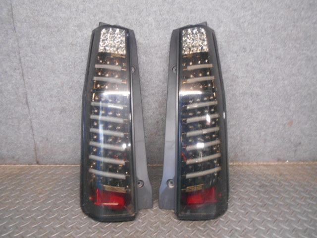 中古 ワゴンR MH21S テールランプ テールライト Valenti 60-1364 社外