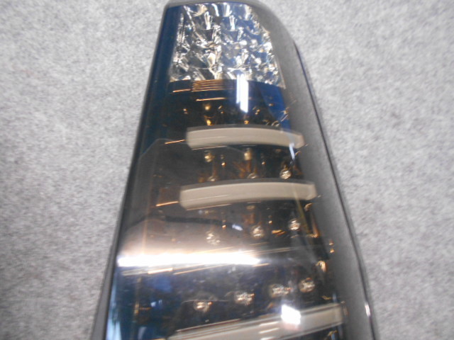 中古 ワゴンR MH21S テールランプ テールライト Valenti 60-1364 社外