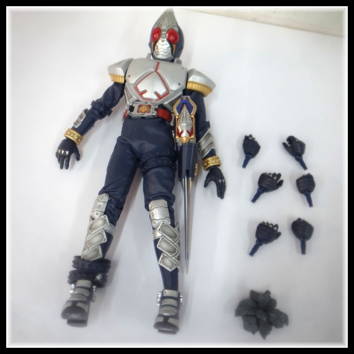 RAH No.568 仮面ライダーブレイド 2012 デラックスタイプ 未開封 1円～ メディコムトイ RAH 568 仮面ライダーブレイド 剣 デラックス