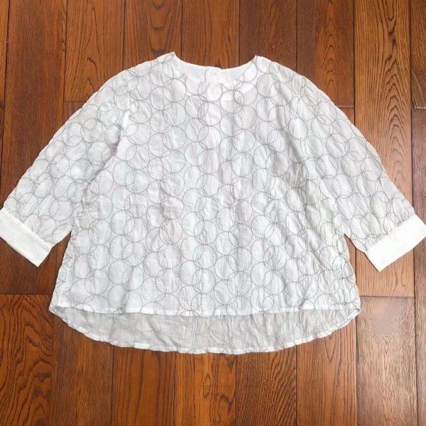 d新作 上着 ミナペルホネンではありませんトップス ホワイトチュニック フリーサイズ 綿100％通気性肌触り抜群 ナチュラル ゆったりとした mina ストレッチ チュニック トップス choucho ペルホネンのワンピース・チュニック通販｜ELLE