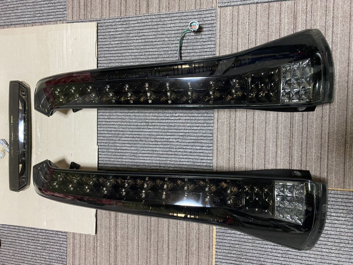 セレナ C25 LEDテール ヴァレンティ valenti フルLED
