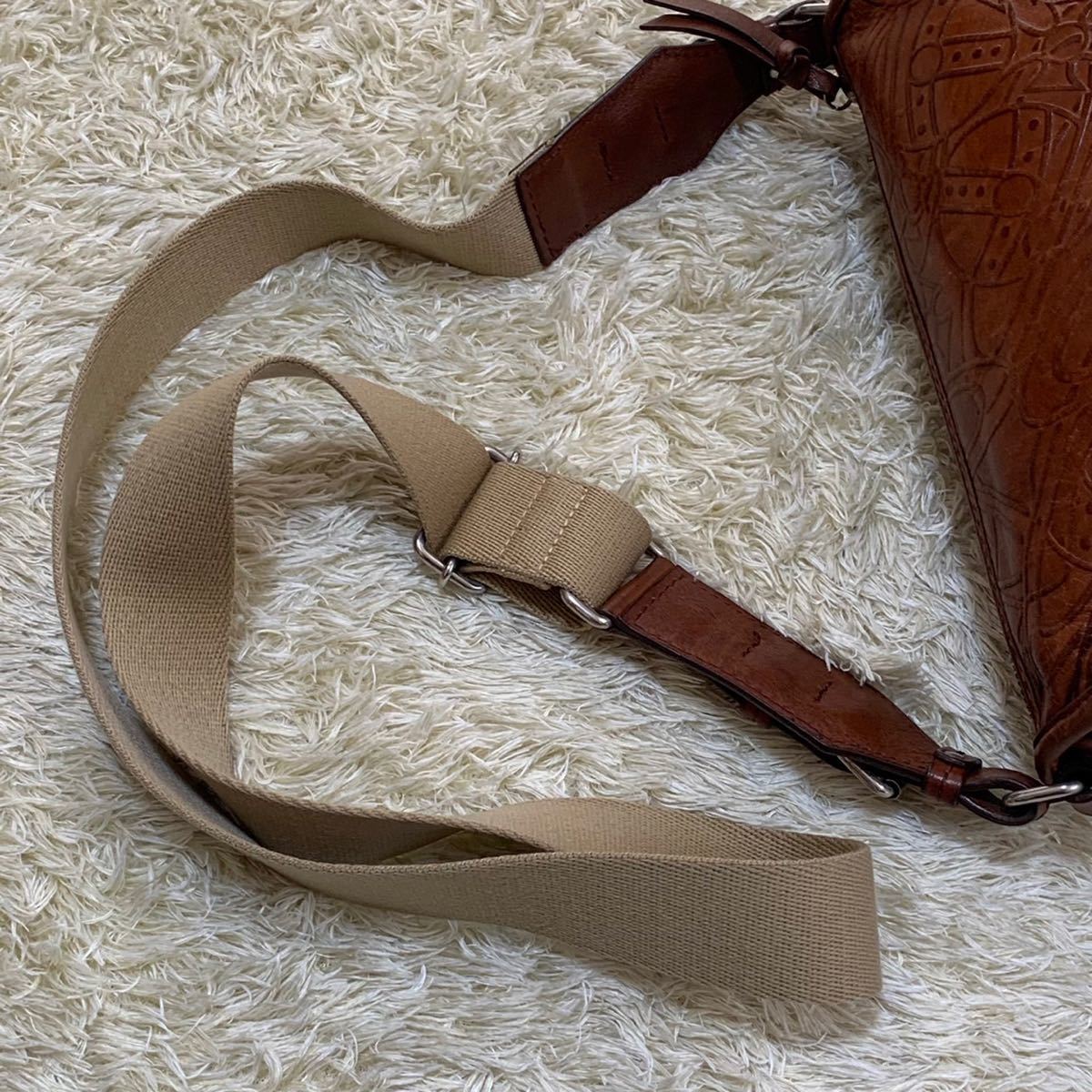 ヴィヴィアンウエストウッド ショルダーバッグ アーサー オーブ総柄 茶　レザー 美品 Vivienne Westwood ヴィヴィアンウエストウッド ショルダーバッグ