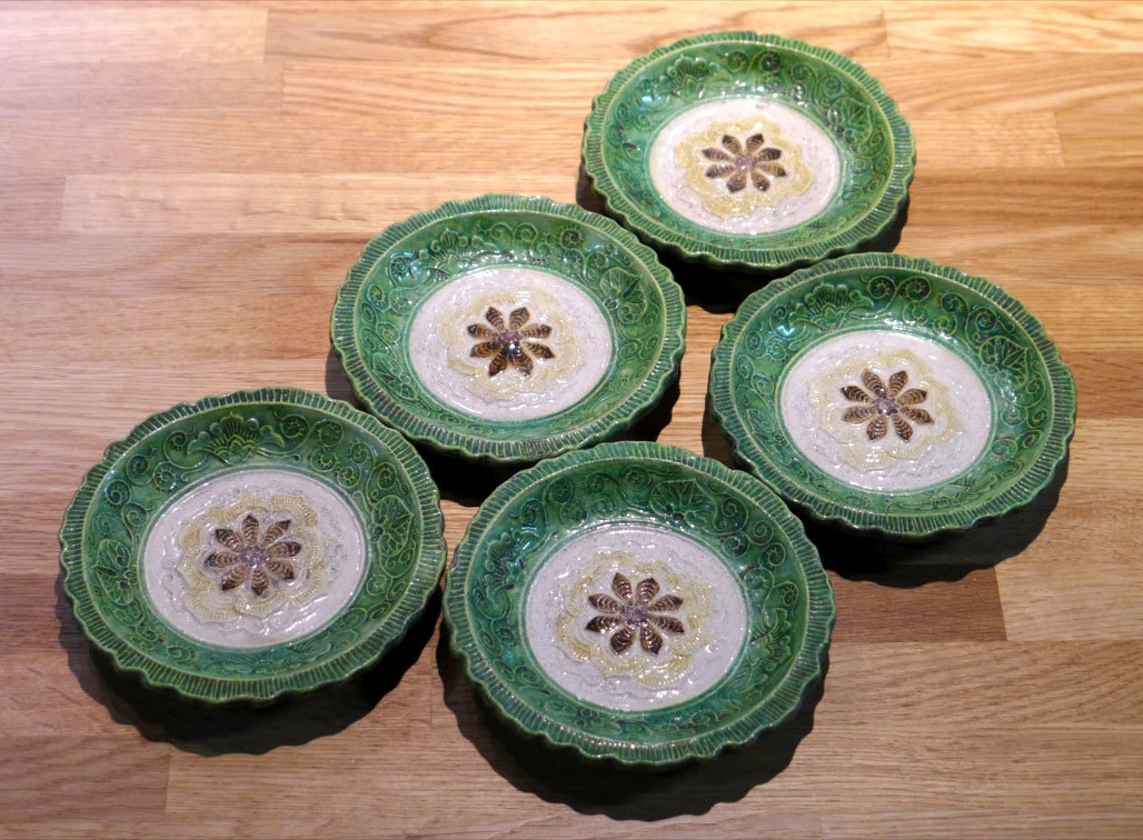 人気，高品質 讃岐民陶 源内焼 輪花文 銘々皿 約１２ｃｍ ５客まとめて 検/平賀源内鶏渓淡路珉平焼志度焼屋島焼(その他)｜売買されたオークション情報、yahooの商品情報をアーカイブ公開 - オークファン 陶磁一般