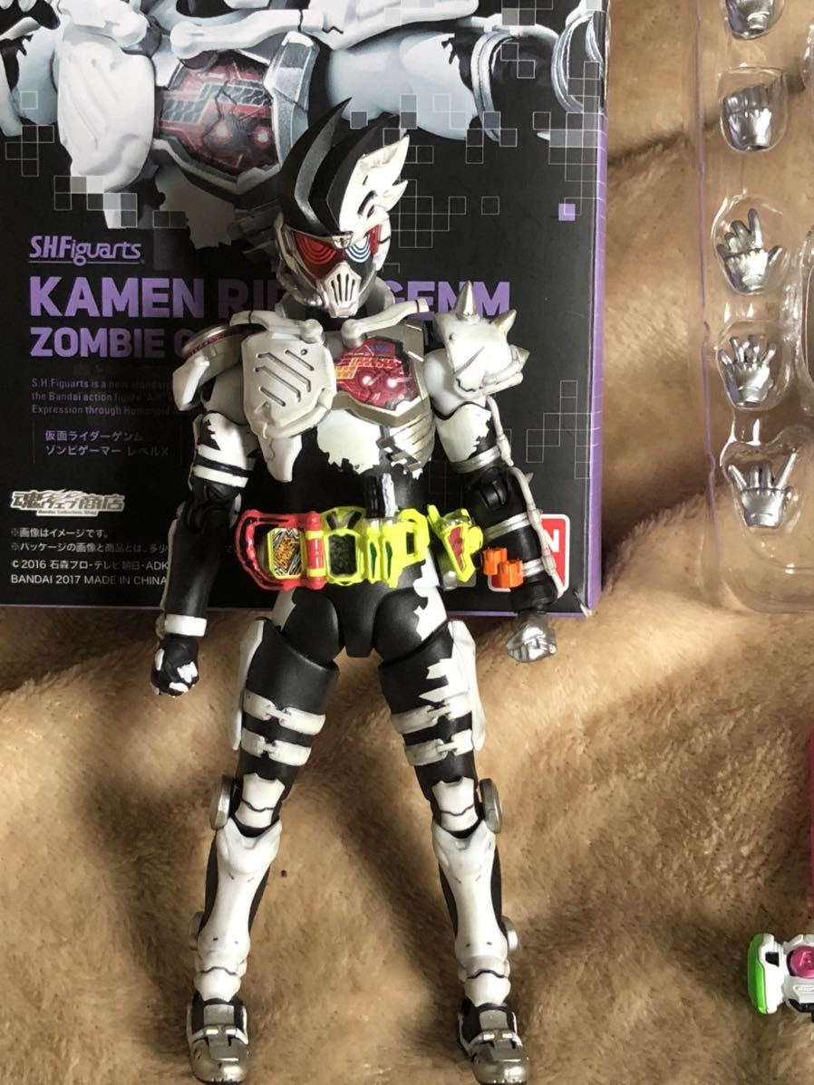 得価 S.H.Figuarts 仮面ライダーエグゼイド 仮面ライダーゲンム ゾンビゲーマー レベルX バンダイ カスタム 塗装 リペイント(仮面ライダー)｜売買されたオークション情報、yahooの商品情報をアーカイ 仮面ライダー