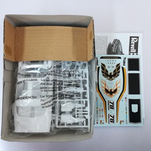 mG179b [未組立] 1/25 レベル'68 マスタング GT 2'n1 1/24 '78ポンティアック ファイアーバード3'n1 | プラモデル Q