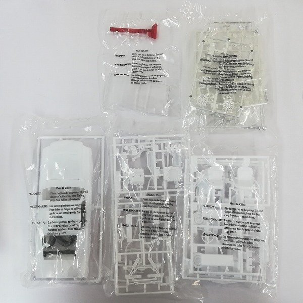 mG179b [未組立] 1/25 レベル'68 マスタング GT 2'n1 1/24 '78ポンティアック ファイアーバード3'n1 | プラモデル Q