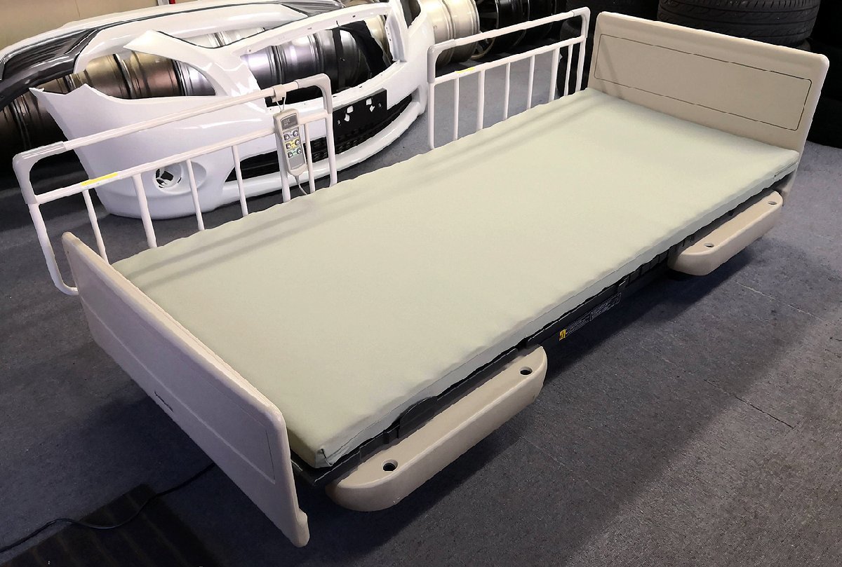 動作品 PARAMOUNT BED 在宅ケアベッド 楽匠 3モーターシリーズ KQ