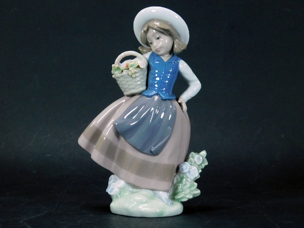 リヤドロ LLADRO 甘い花の香り 少女 275 フィギュア フィギュリン 置物