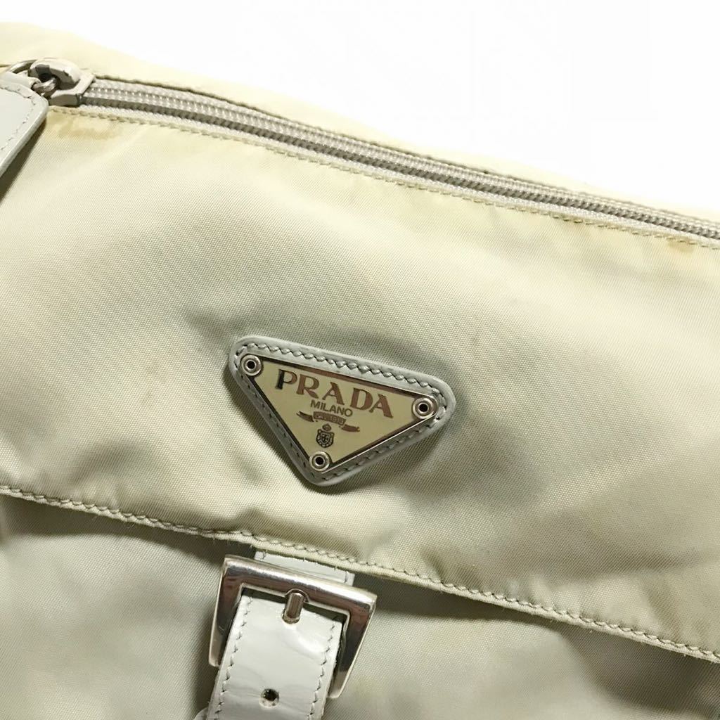 PRADA プラダ ショルダーバッグ 三角ロゴプレート プラダ本物 斜め掛け