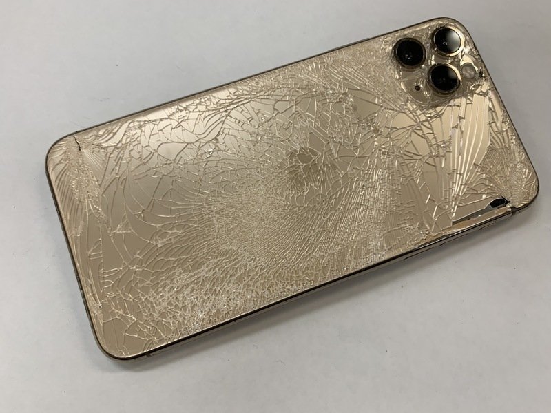 BQ171 SIMフリー iPhone11ProMax ゴールド 256GB ジャンク ロックOFF 0