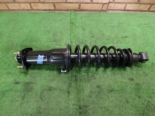 新作入荷，得価 プログレ JCG10 リヤ左ストラット 1C0 トキコ 48530-51030 48530-59315(トヨタ用)｜売買されたオークション情報、yahooの商品情報をアーカイブ公開 - オークファン その他