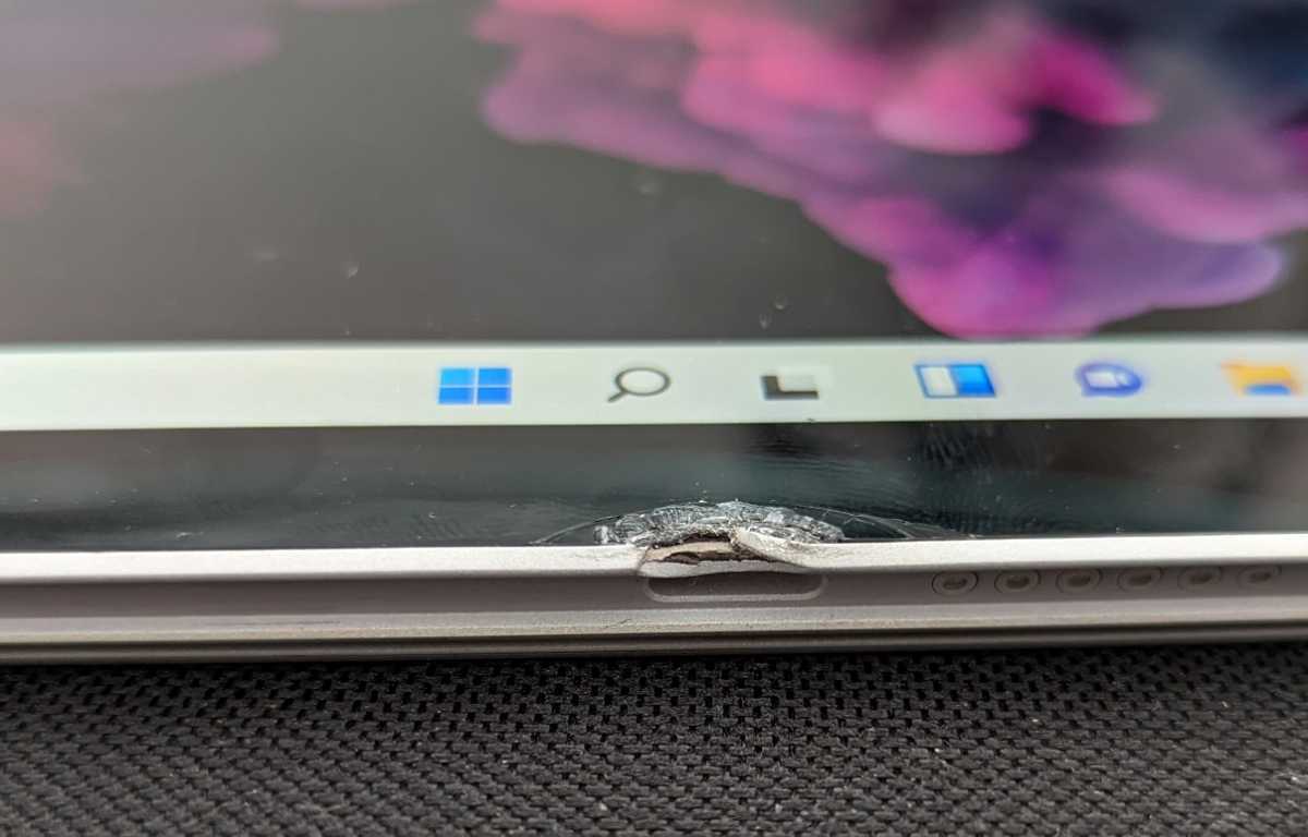 Microsoft Surface Pro 6 【難あり】Core i5 8250U， 8GB RAM， 128GB