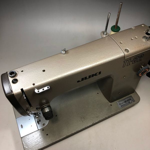 ジャンク JUKI TL-82 ジューキ 職業用ミシン 卓上型電動式 足踏み