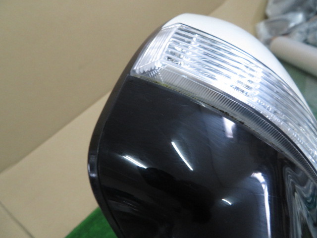 TE52 エルグランド 右ドアミラー パール 前期 1478 B6