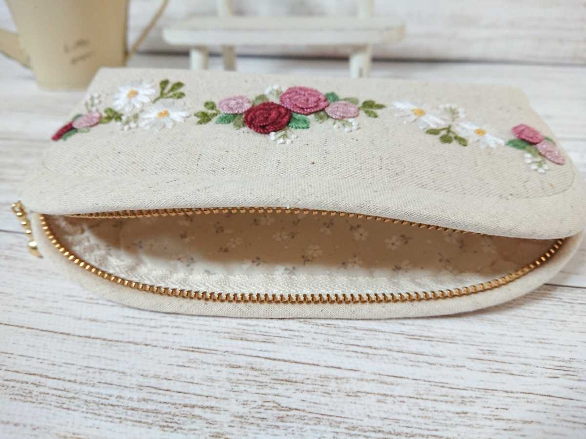 ハンドメイド バラとマーガレットの手刺繍入りメガネケース (ピンク