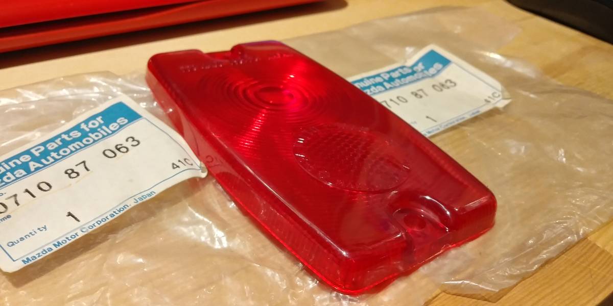 マツダ純正 テールランプレンズ 二枚 ポータートラック ポーターバン