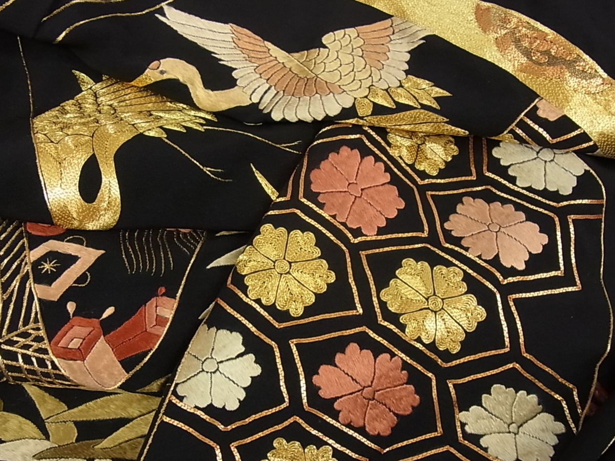 花美人着物□豪華黒留袖 駒刺繍 総刺繍 几帳飛鶴吉祥花文 金糸 仮絵羽