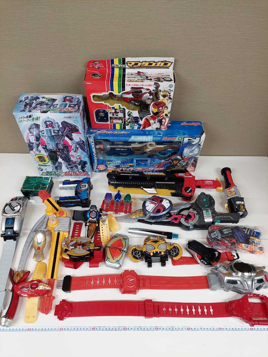 大量】ジャンク 仮面ライダー 戦隊シリーズ ウルトラマン 変身ベルト