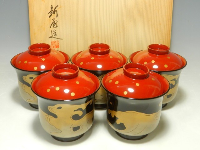 ほぼ未使用 懐石道具 黒塗 金彩蒔絵 箸洗5客揃 小吸物椀 汁椀 共箱 ほぼ未使用 懐石道具 黒塗 金彩蒔絵 箸洗5客揃 小吸物椀 汁椀 共箱