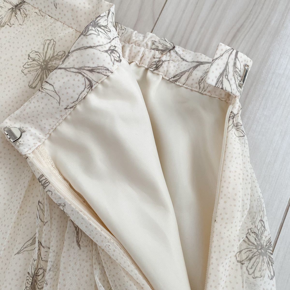 ドットフラワースカート ◇Noela ノエラ ドットフラワーチュールマキシ  