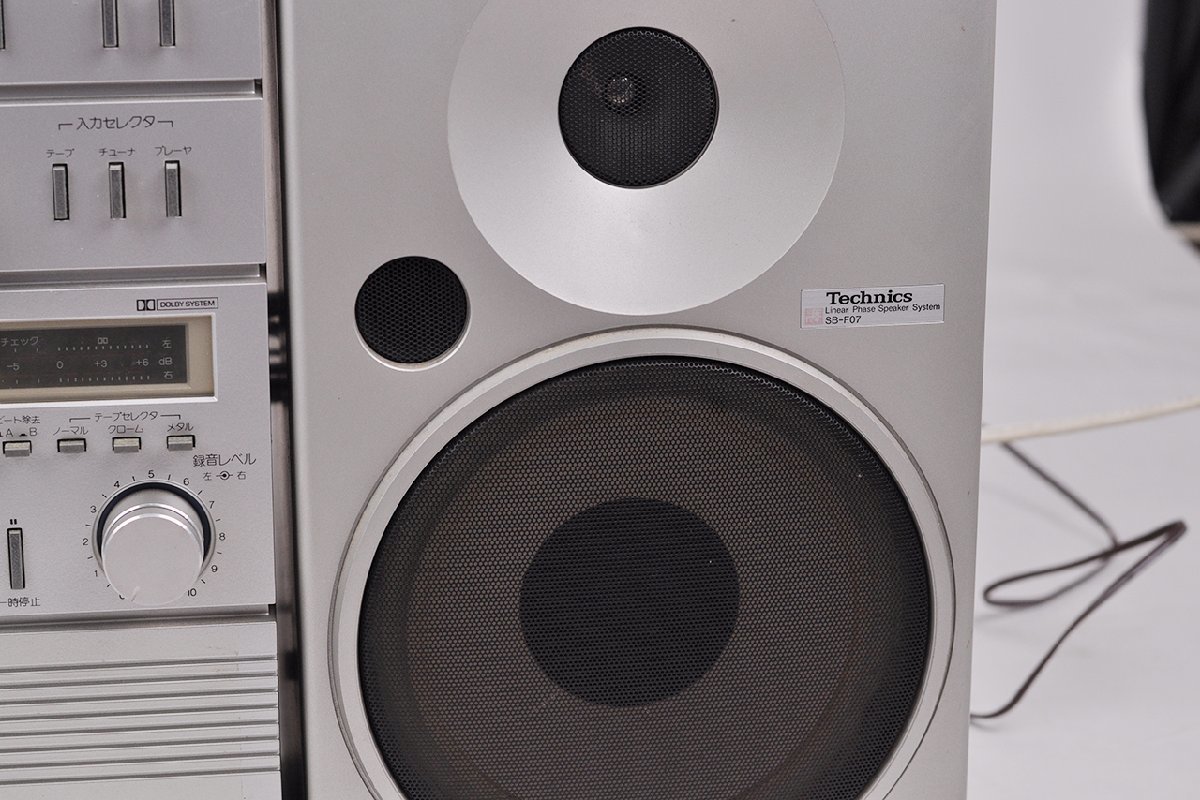 R0122] 中古現状品 Technics (テクニクス) SA-C07 SB-F07 ラジカセ