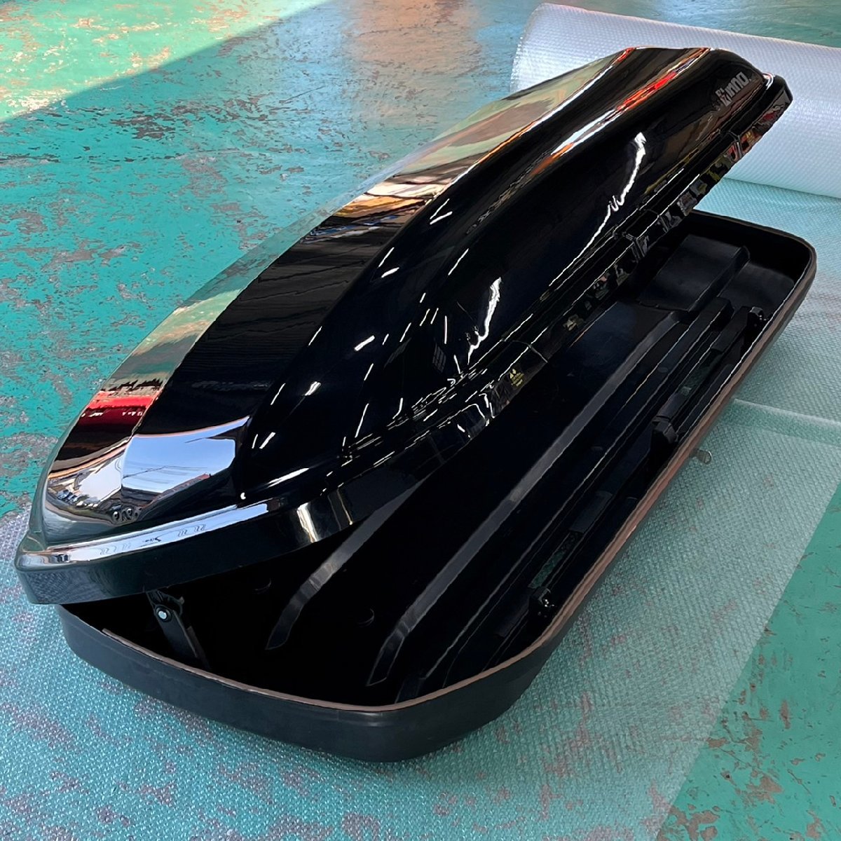 良品 INNO ルーフボックス 33 BRQ33 イノー 300L 大容量 店頭引取大  