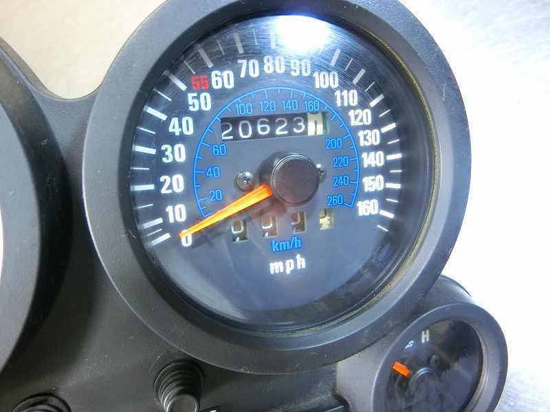 GPZ900R 純正メーターAssy綺麗、マイル表示、スピードメーター、タコ