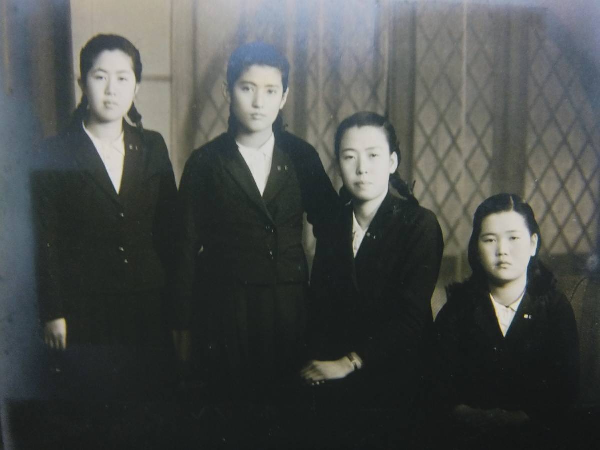 古写真 女学生 美人 学友 集合写真 高校 家族写真 中学 大学 部活動 戦前 Yahoo!オークション - 「女学校 女学校 戦時資料?