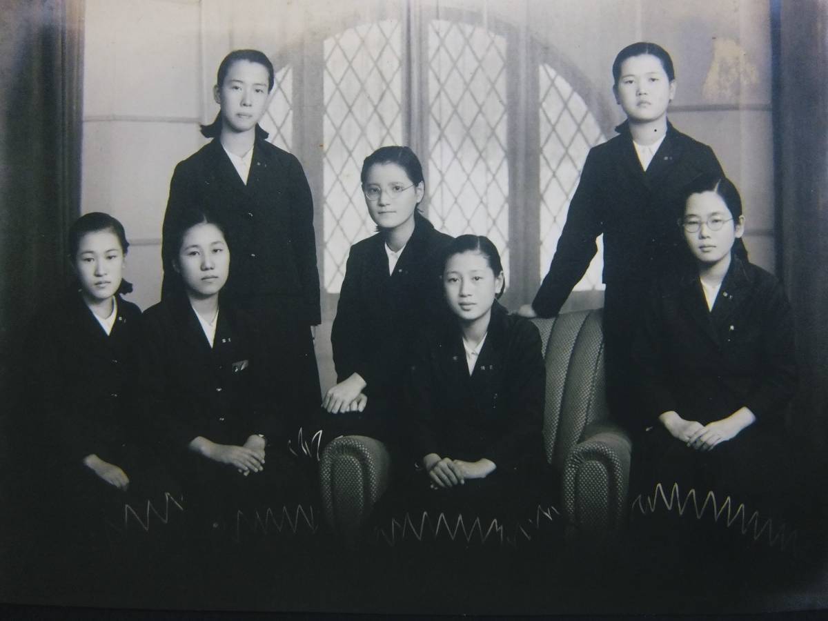 古写真 女学生 美人 学友 集合写真 高校 家族写真 中学 大学 部活動 戦前 Yahoo!オークション - 「女学校 女学校 戦時資料?