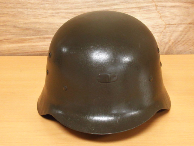 ヘルメット スペイン軍 シェル 実物 軍物 軍モノ ミリタリー 管理 