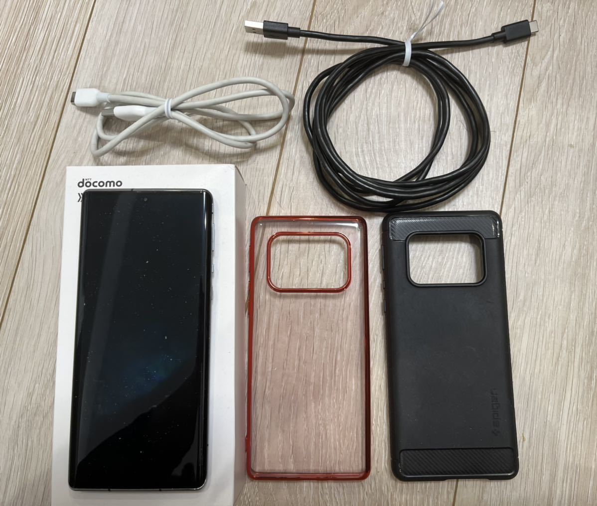 ★NTT docomo AQUOS R6 5G SH-51B★ブラック ライカ Leica カメラ R6 SH-51B AQUOS おまけ付き ムスビー｜AQUOS 価格.com