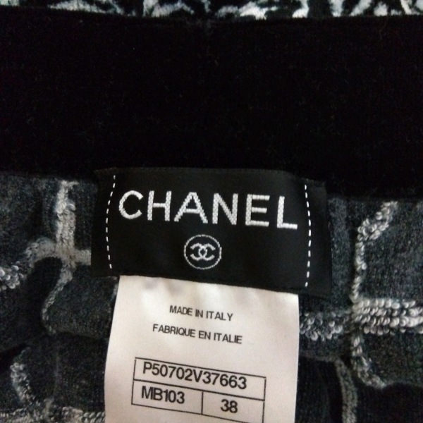 シャネル CHANEL ショートパンツ サイズ38 M P50702 - 白×黒×ライト