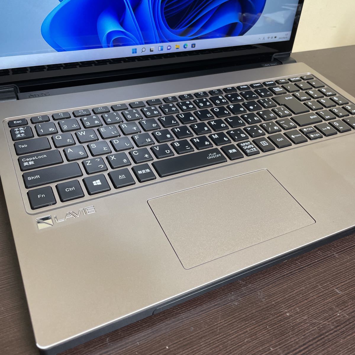 ☆高性能 美品 2019年モデル☆NEC LAVIE Note NEXT PC-GN227DADE 15.6 