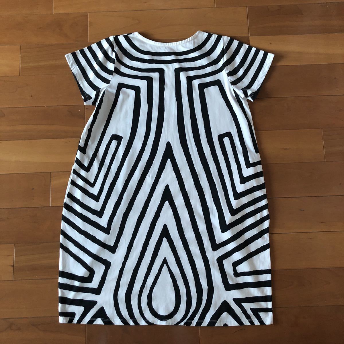 大 グラニフ Graniph ウルトラマン 怪獣 ダダ星人 ワンピース チュニック ロングtシャツ 両側ポケット付 白黒 レディースf Xlサイズ以上 売買されたオークション情報 Yahooの商品情報をアーカイブ公開 オークファン Aucfan Com