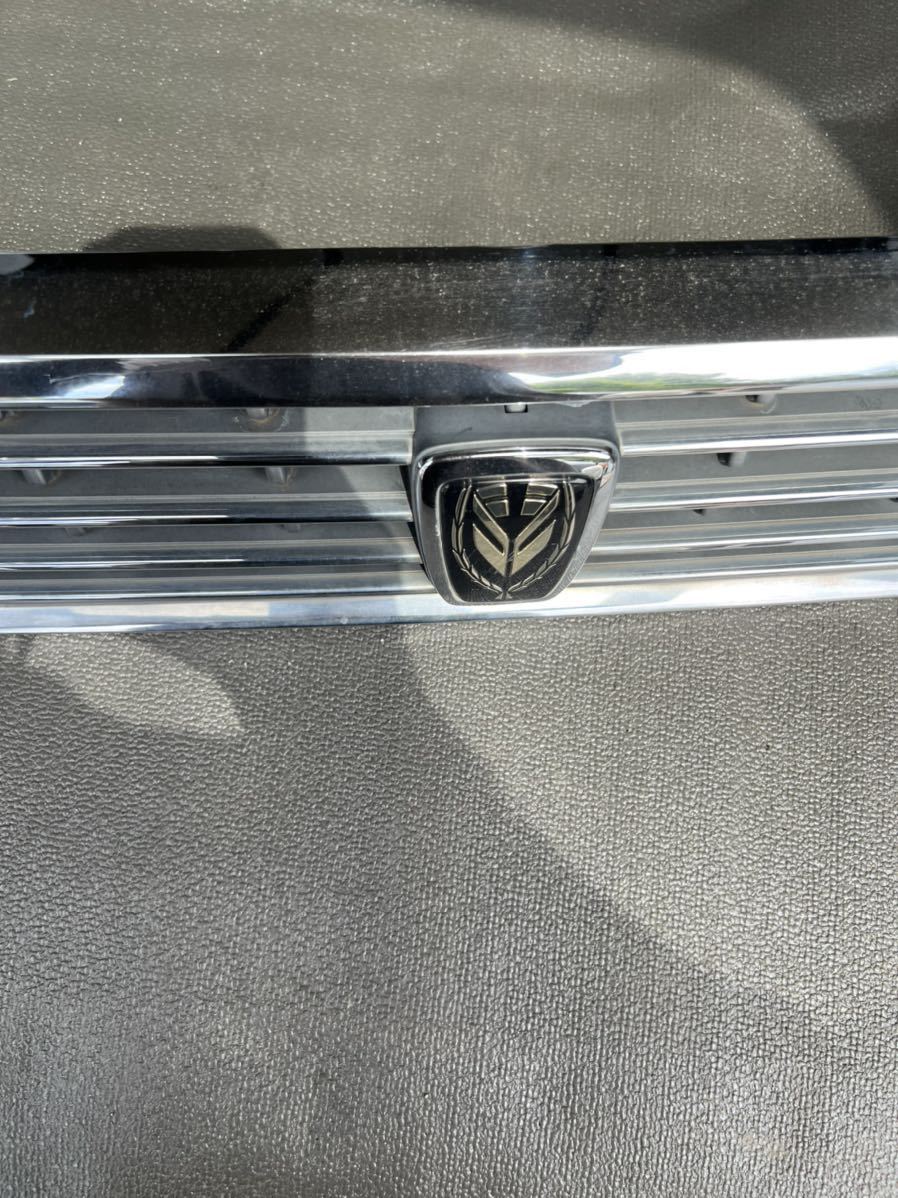 e24キャラバン ロイヤル 純正グリル 【公式通販】